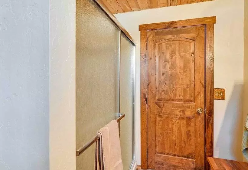 Secluded Garden Valley Cabin W/ Deck & Views!