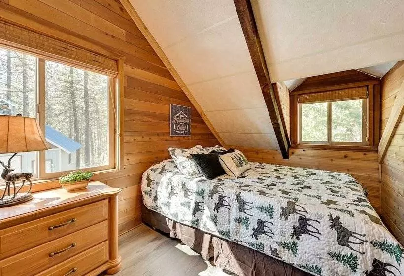 Secluded Garden Valley Cabin W/ Deck & Views!