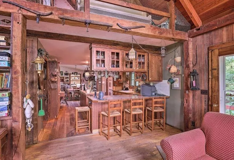 Serene Lodi Escape W/ Deck: Boat, Hike & Sip!