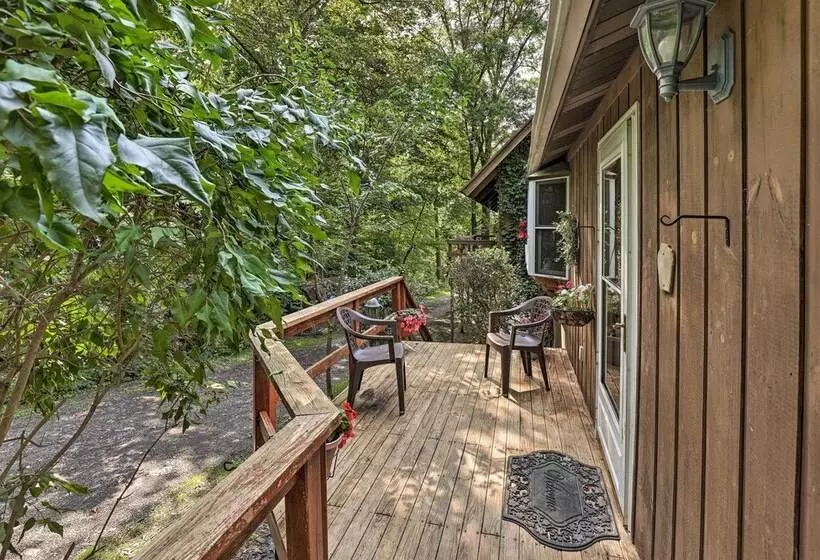 Serene Lodi Escape W/ Deck: Boat, Hike & Sip!