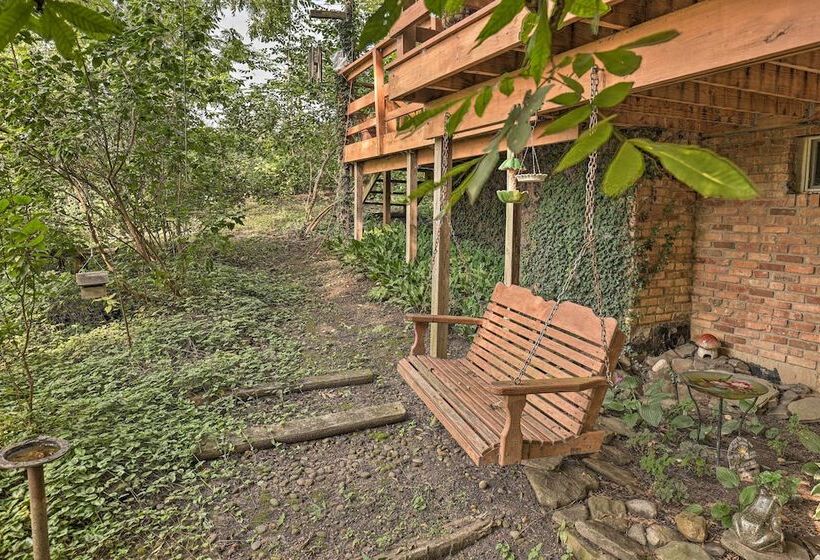 Serene Lodi Escape W/ Deck: Boat, Hike & Sip!