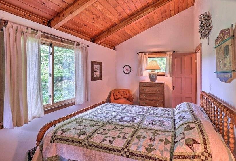 Serene Lodi Escape W/ Deck: Boat, Hike & Sip!