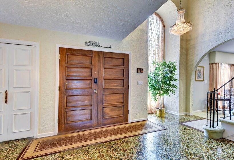 Spacious Buffalo Brick Home W/ Backyard!