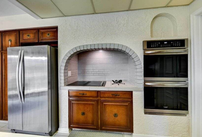 Spacious Buffalo Brick Home W/ Backyard!