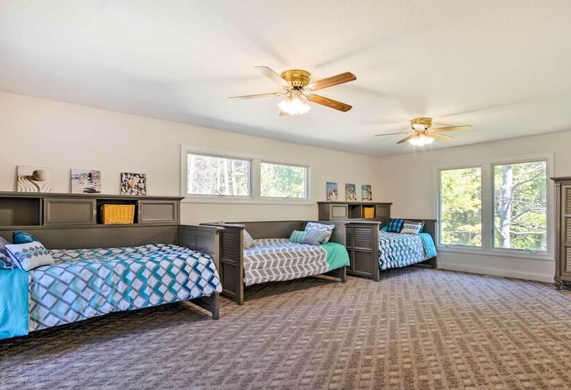 Spacious Mears House Steps From Lake Michigan!