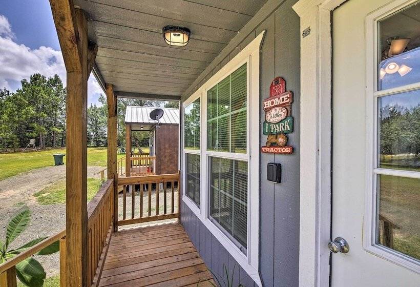 Stylish Woodville Cabin: Fishing Dock Access!