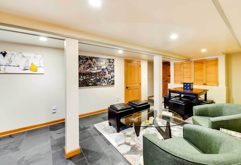 The Nest Gorgeous Waterfront La Conner Getaway!