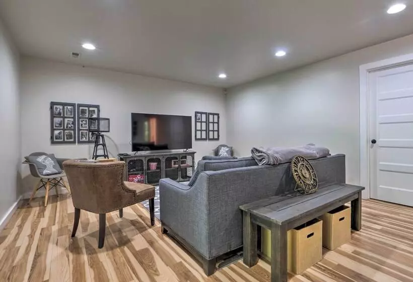 Tranquil Port Republic Home W/ Water Views!