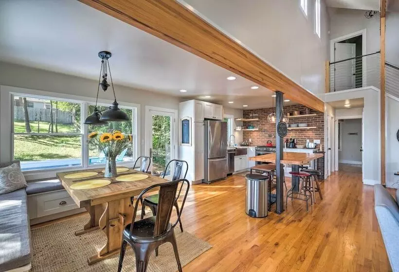 Tranquil Port Republic Home W/ Water Views!