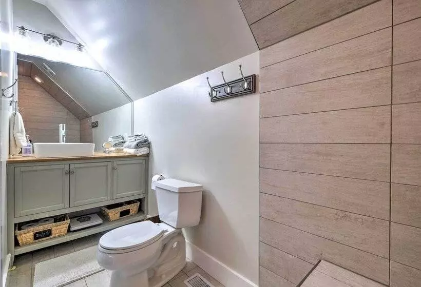 Tranquil Port Republic Home W/ Water Views!