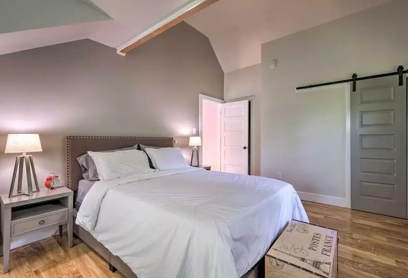 Tranquil Port Republic Home W/ Water Views!