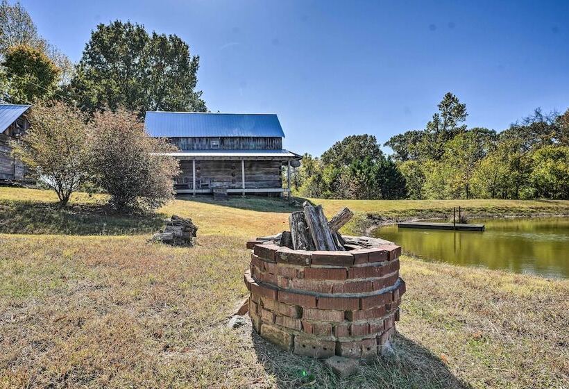 Unique Loft Cabin: Fire Pit & Fishing Access!