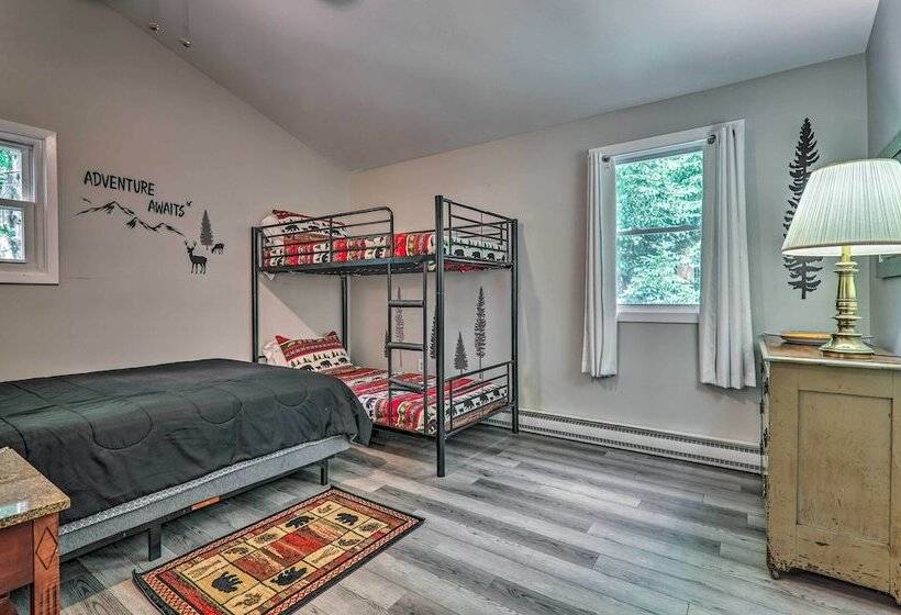 Fire Pit & Community Perks: Blakeslee Cottage!