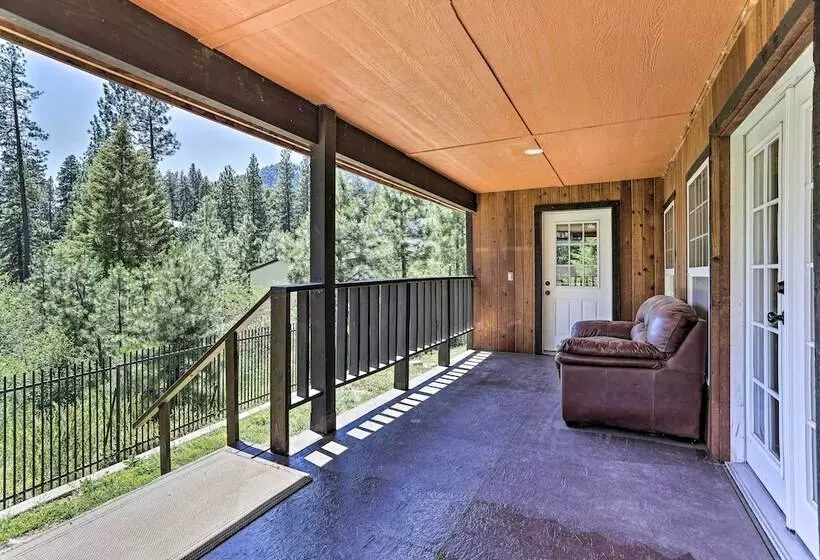 Updated Garden Valley Home W/ Fire Pit & Game Room