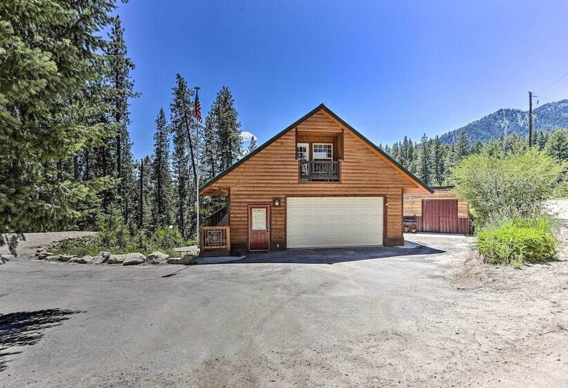 Updated Garden Valley Home W/ Fire Pit & Game Room