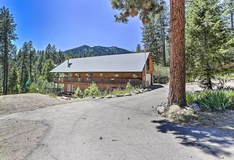 Updated Garden Valley Home W/ Fire Pit & Game Room