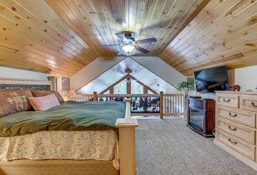 Updated Garden Valley Home W/ Fire Pit & Game Room