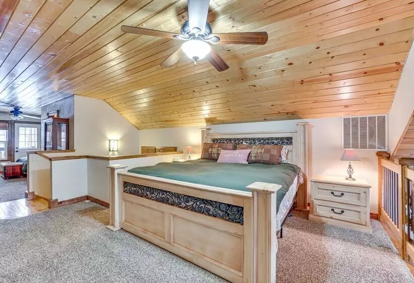 Updated Garden Valley Home W/ Fire Pit & Game Room