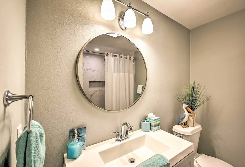 6 Mi To Nat L Park: Pet Friendly Hot Springs Home