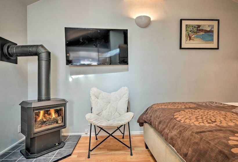 Warm & Inviting Ashland Cottage < Half Mile To Sou