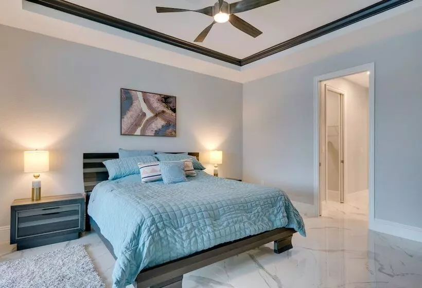 Canal Front Cape Coral House: Private Pool & Lanai