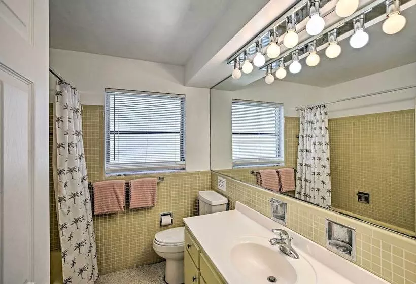 Canalfront House W/ Heated Pool & 2 Patios!