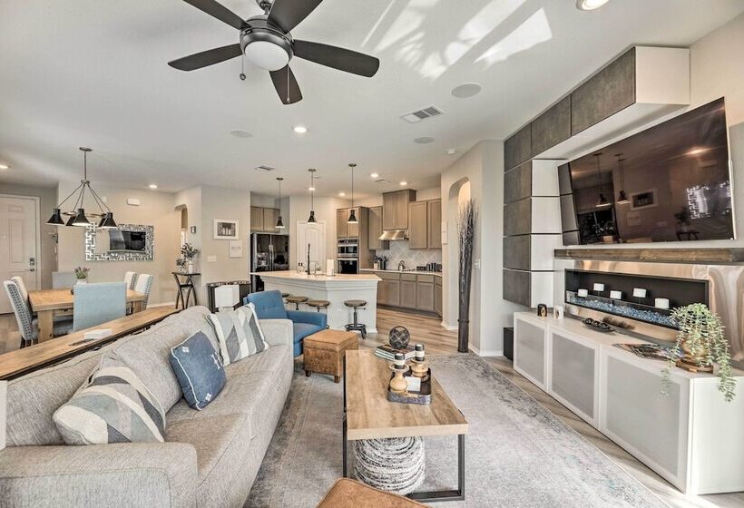 Charming Home Near Austin W/ Grill & Porch!