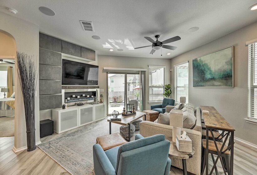 Charming Home Near Austin W/ Grill & Porch!