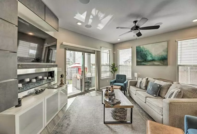 Charming Home Near Austin W/ Grill & Porch!