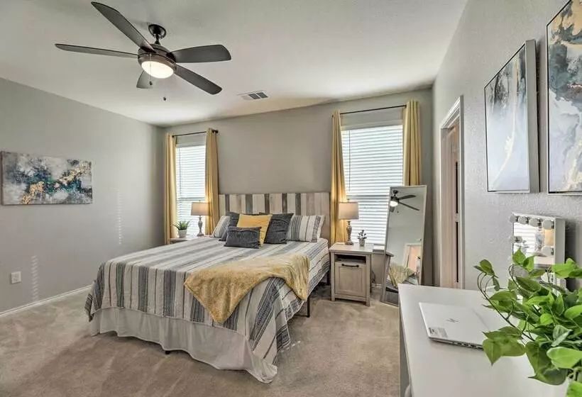 Charming Home Near Austin W/ Grill & Porch!