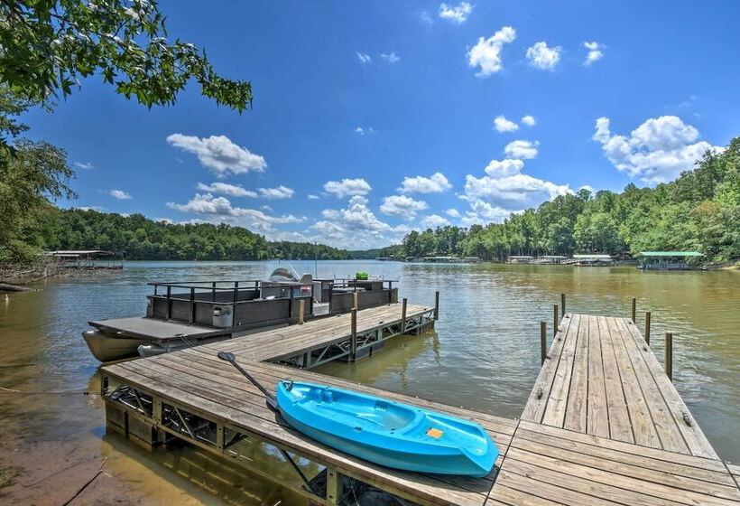 Charming Lake Hartwell Retreat W/ Gas Grill