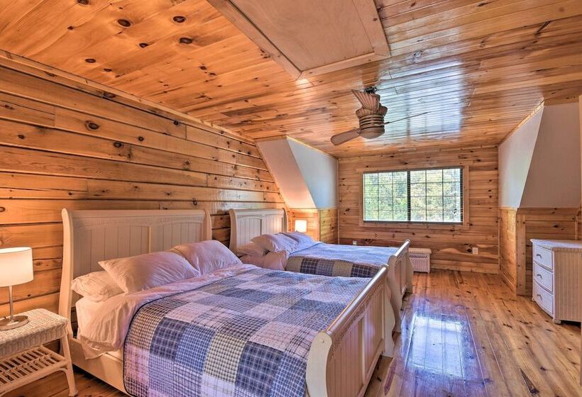 Charming Lake Hartwell Retreat W/ Gas Grill