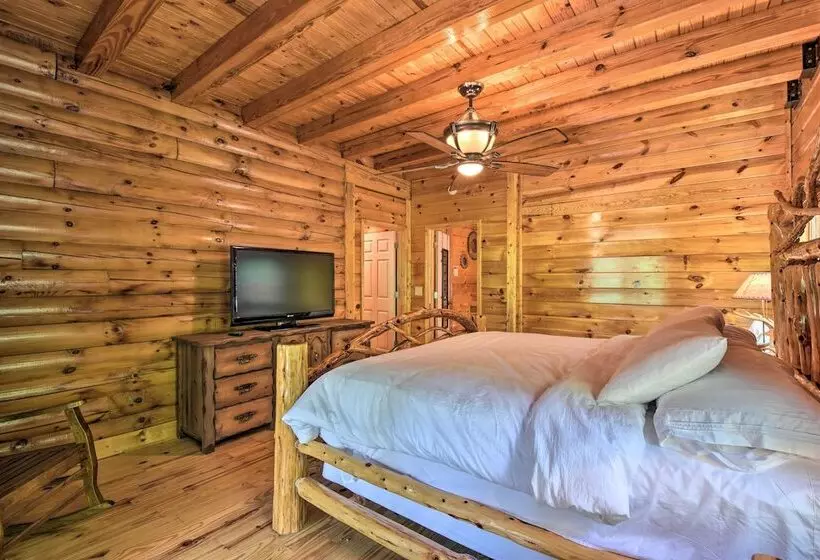 Charming Lake Hartwell Retreat W/ Gas Grill