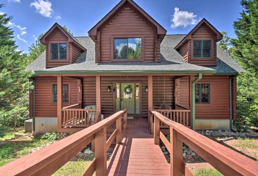 Charming Lake Hartwell Retreat W/ Gas Grill