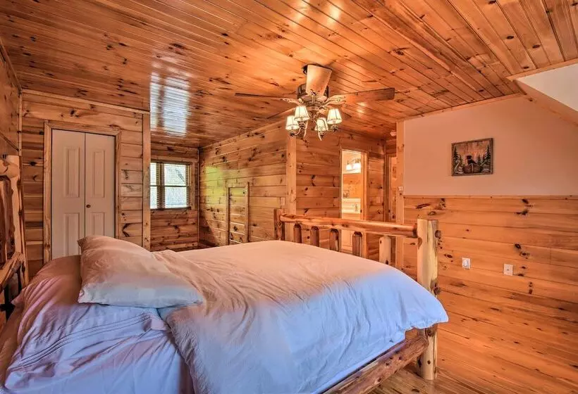 Charming Lake Hartwell Retreat W/ Gas Grill