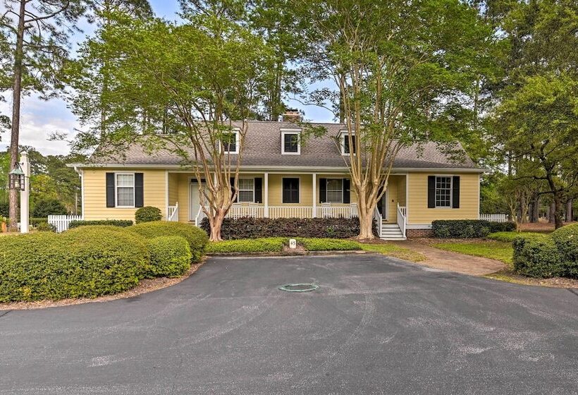 Cottage W/ Deck & Pool Access ~ 6 Mi To Beach