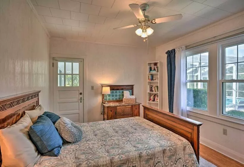 Cottage W/ Private Pool   Walk To Lake Wales!