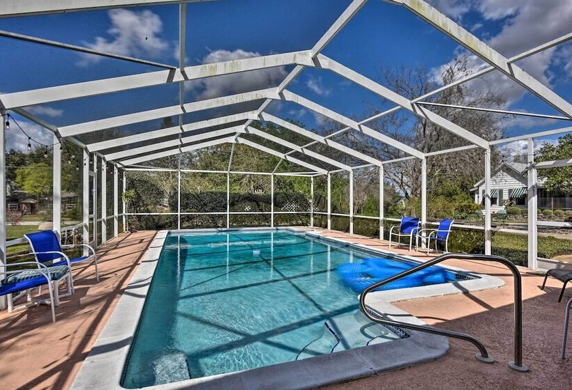 Cottage W/ Private Pool   Walk To Lake Wales!