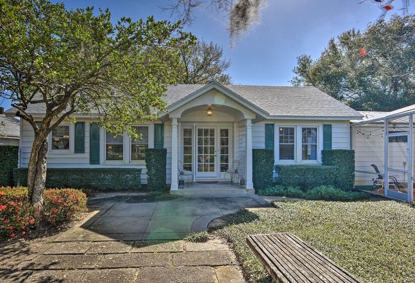 Cottage W/ Private Pool   Walk To Lake Wales!