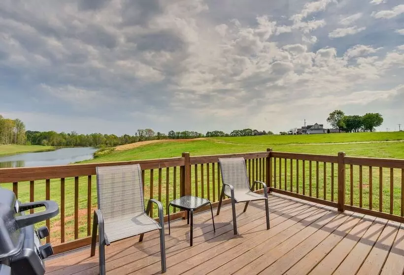 Cozy Fair Play Home W/ Deck 4 Mi To Lake Hartwell!