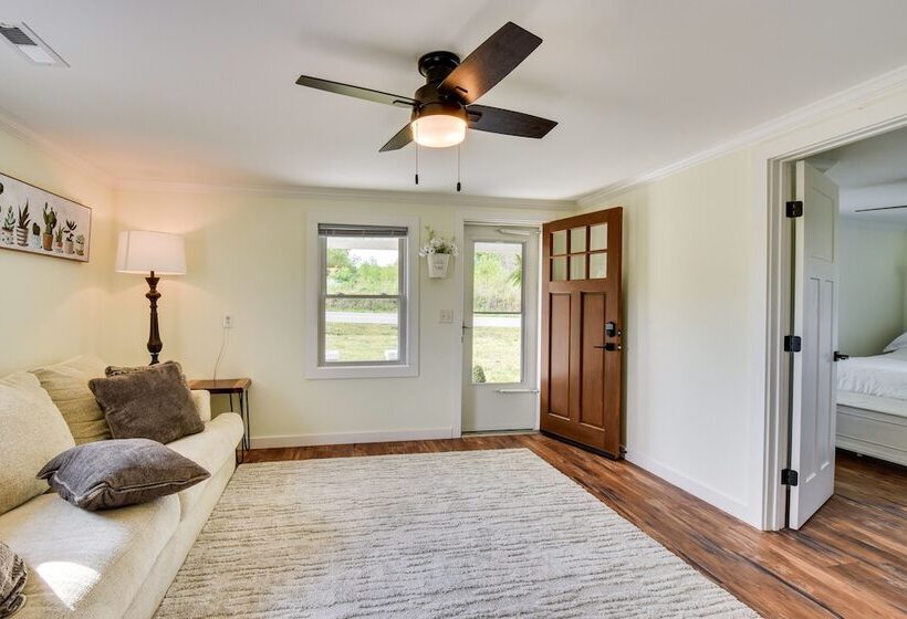 Cozy Fair Play Home W/ Deck 4 Mi To Lake Hartwell!