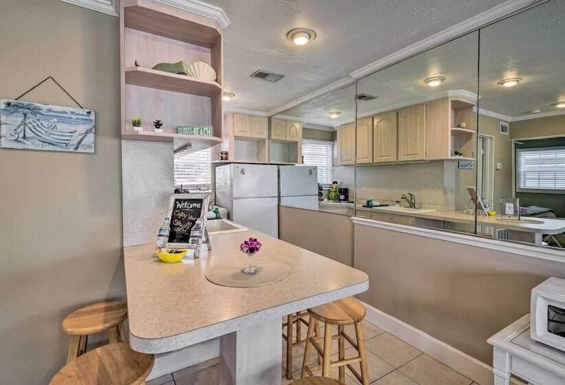 Cozy Ormond Beach Bungalow: Steps To The Sand