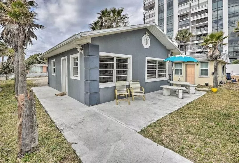 Cozy Ormond Beach Bungalow: Steps To The Sand