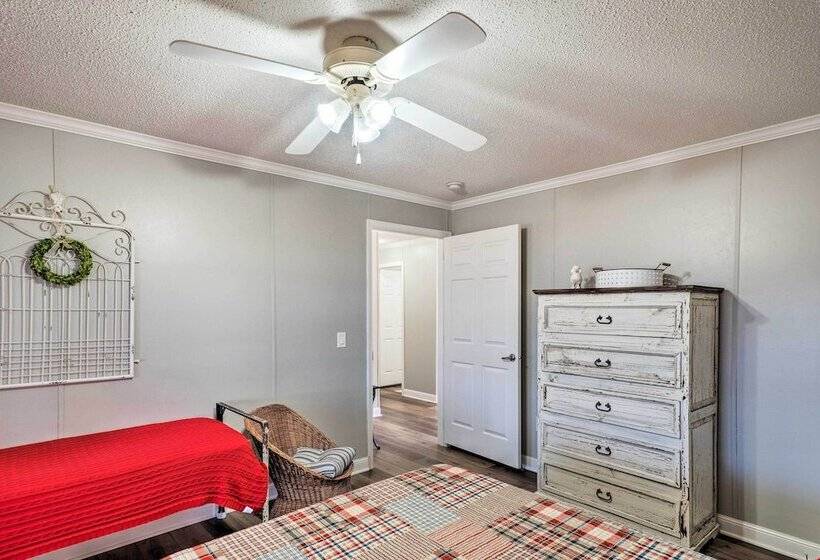 Cypress Point  Spacious Home: Pier & Boat Launch!