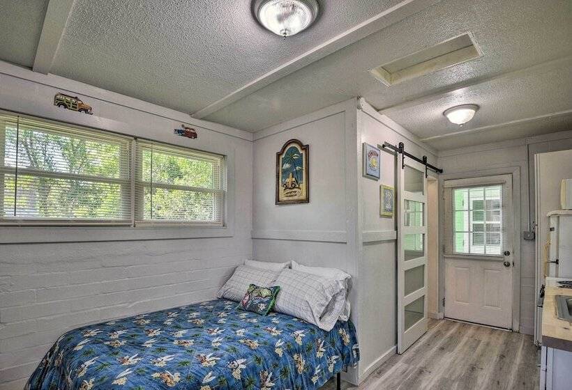 Daytona Beach Escape W/ Studio < 3 Mi To Beach!