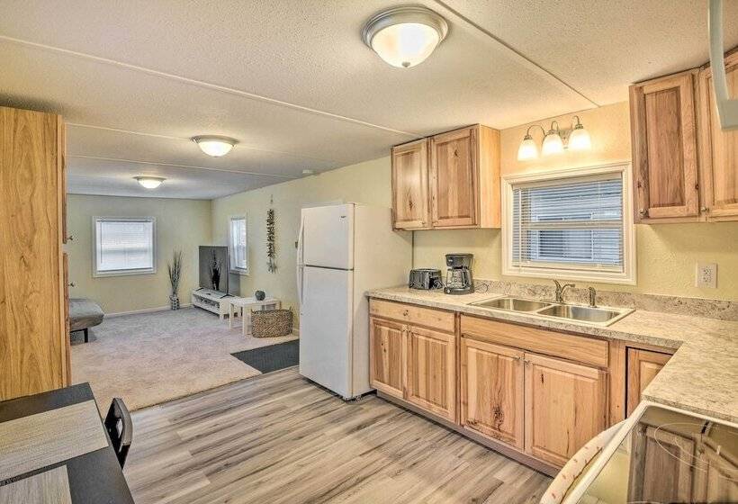 Daytona Beach Home < 4 Mi To Daytona Speedway!