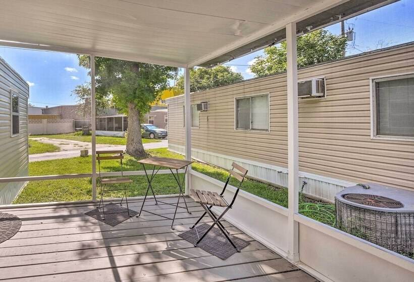 Daytona Beach Home < 4 Mi To Daytona Speedway!