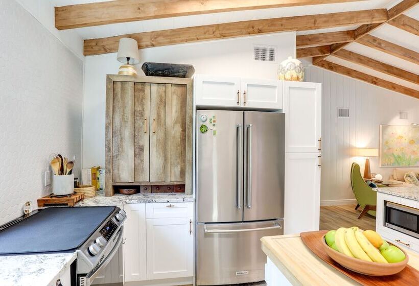 Pet Friendly Home ~ 6 Mi To Jensen Beach Park!