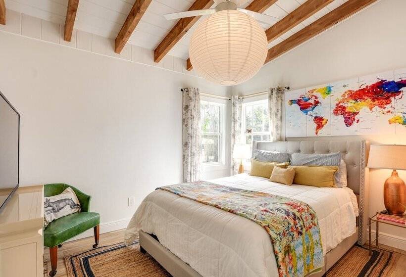 Pet Friendly Home ~ 6 Mi To Jensen Beach Park!