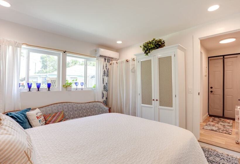 Pet Friendly Home ~ 6 Mi To Jensen Beach Park!